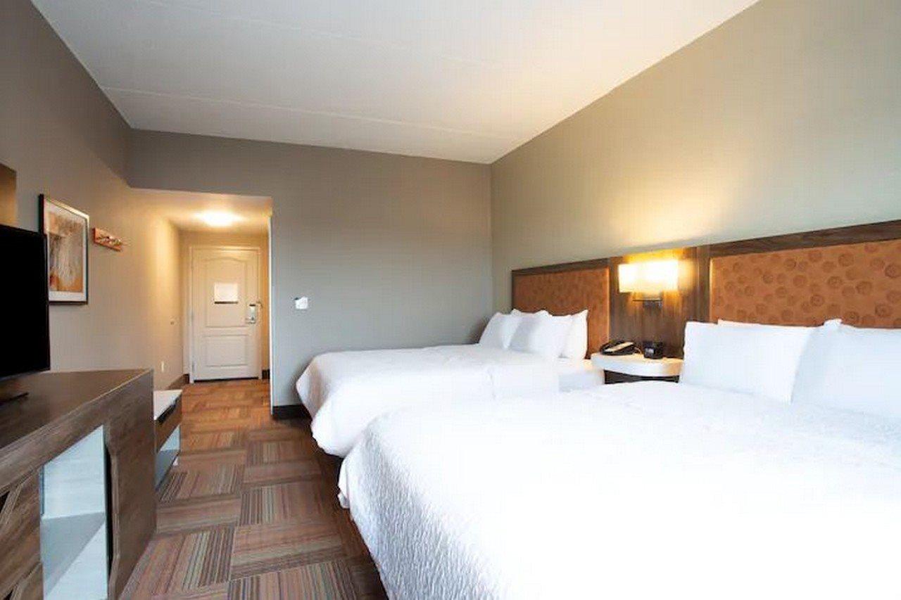 Hampton Inn Watertown Exteriör bild