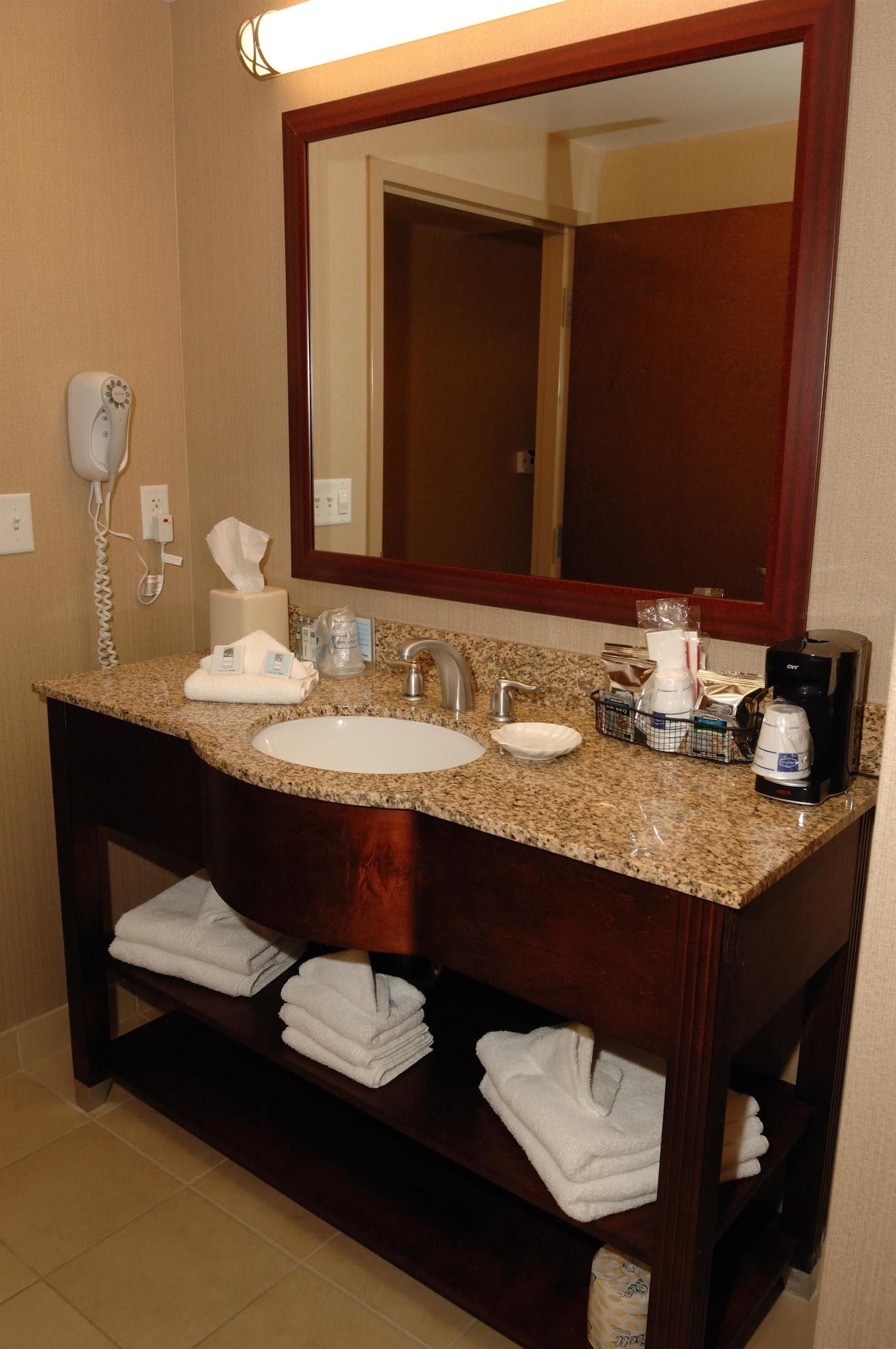 Hampton Inn Watertown Exteriör bild