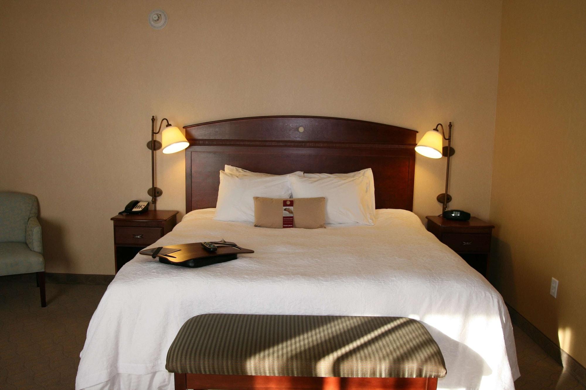 Hampton Inn Watertown Exteriör bild