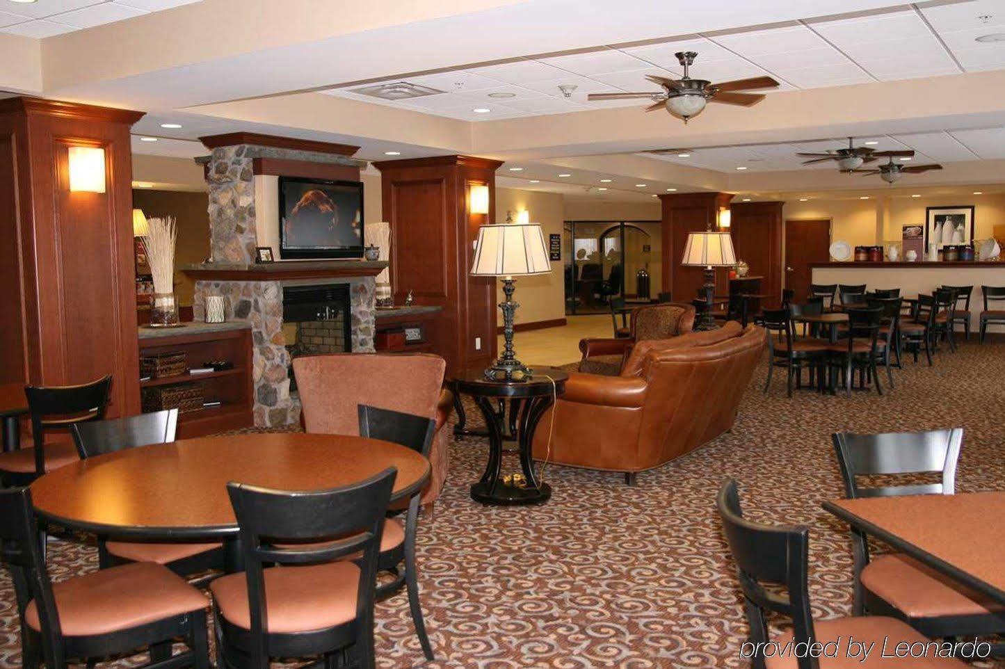 Hampton Inn Watertown Restaurang bild