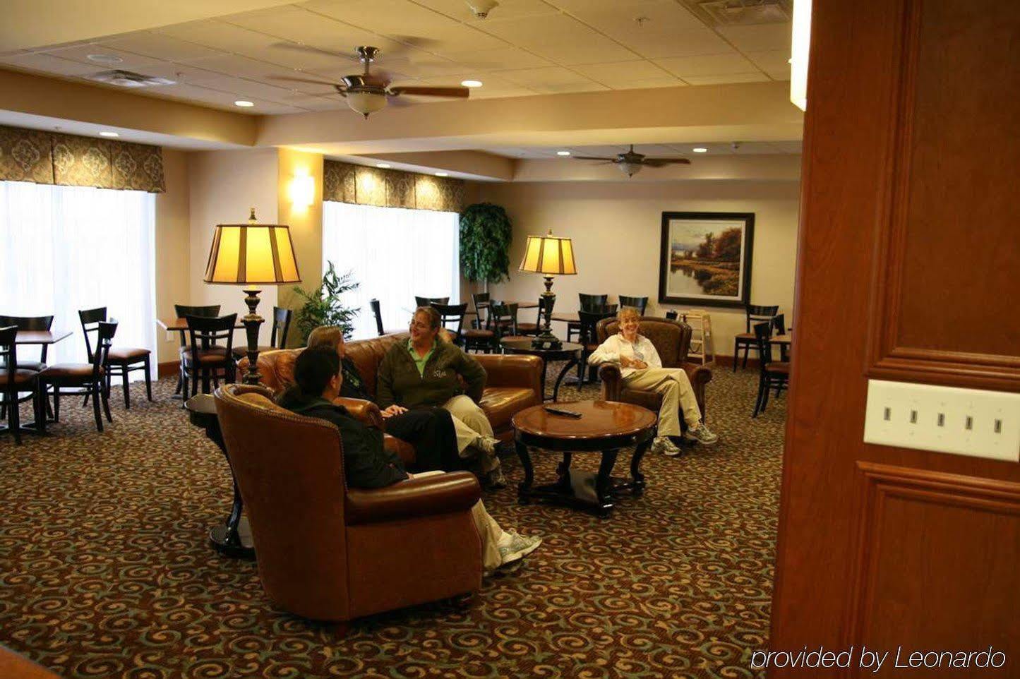 Hampton Inn Watertown Inreriör bild